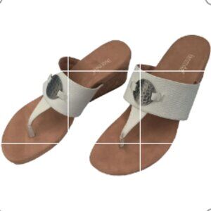 Bjorndal Genuine Leather Wadge Thong Sandals Cork Platform Cushioned 7 Eggshell
